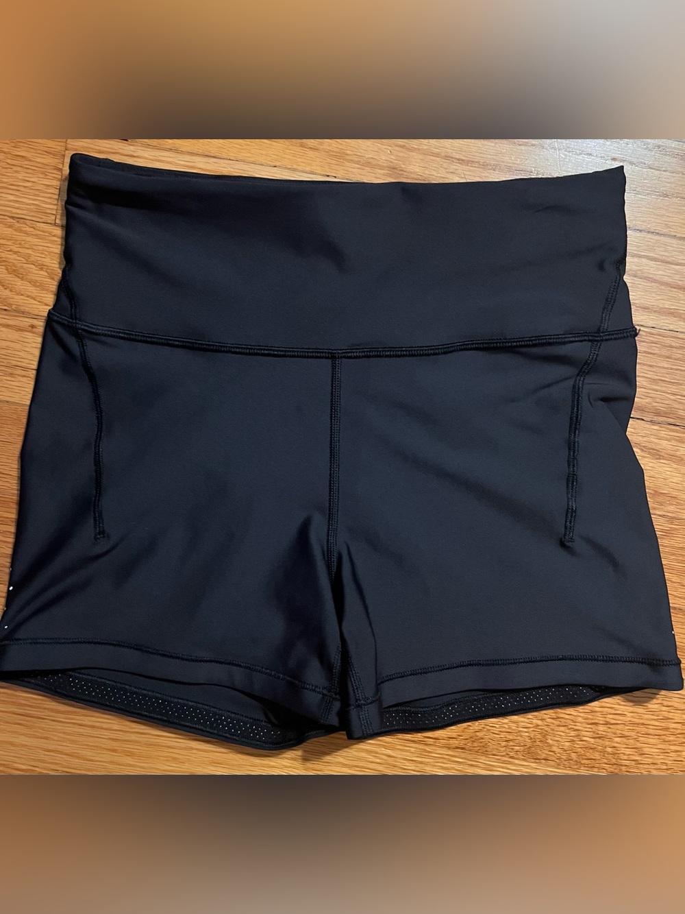 Athleta Black Pacesetter 4” Shortie